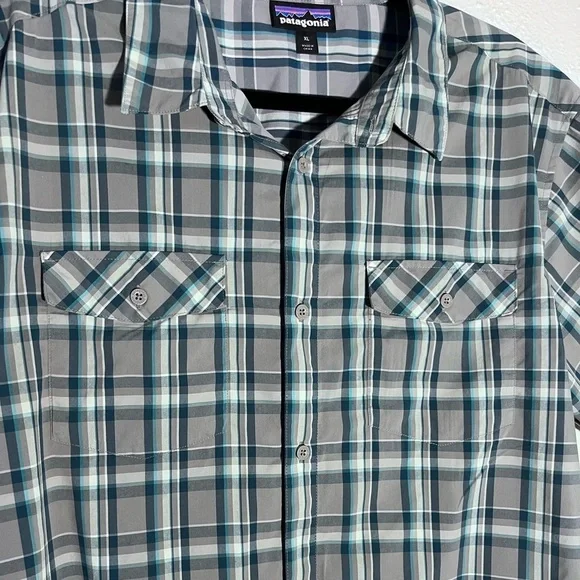 Patagonia Blue and White Casual Button Down Shirt - Picture 3 of 7